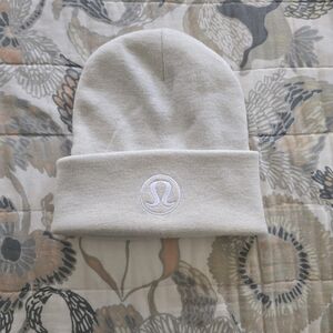 Lululemon Warm Revelation Beanie in  White Opal